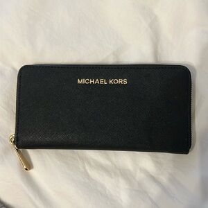 Black Michael Kors wallet
